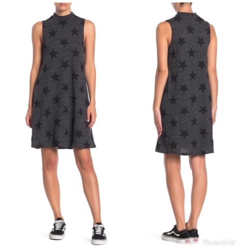 Alternative Mock Neck Sleeveless Jumbo Star Dress